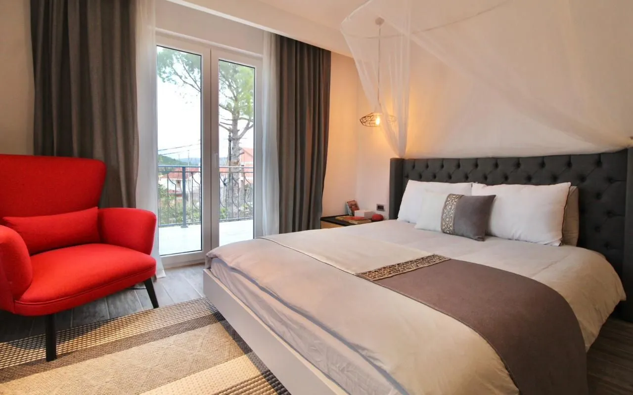 Prodaja, kuća, 131m², Radovići, Tivat