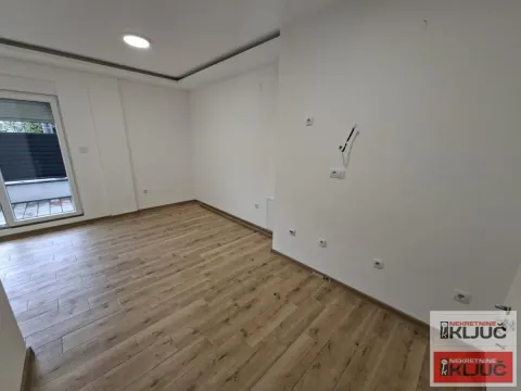 Sale, one bedroom apartment, 23m², Telep, Novi Sad Sve Podlokacije - image 5