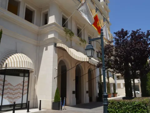 Prodaja, jednosoban stan, 78m², Porto Montenegro, Tivat - image 2