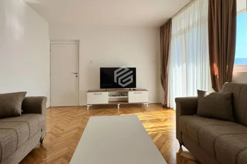 Izdavanje, dvosoban stan, 75m², Pobrežje, Podgorica - image 3
