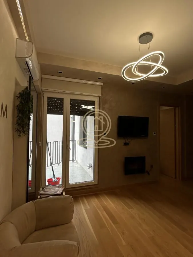 Izdavanje, dvosoban stan, 40m², Grbavica, Novi Sad Sve Podlokacije
