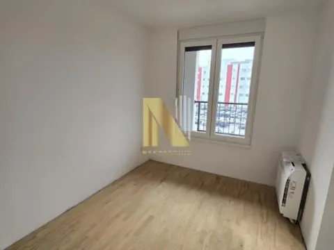 Sale, three bedroom apartment, 80m², Mišeluk, Petrovaradin - image 2
