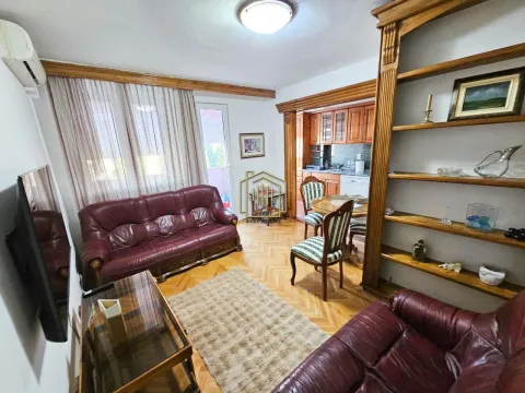 Izdavanje, jednosoban stan, 41m², Preko Morače, Podgorica - image 1