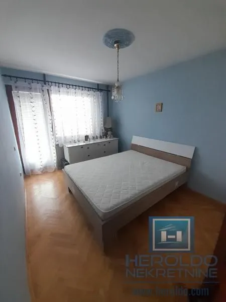 Prodaja, kuća, 325m², Solaris, Jagodina
