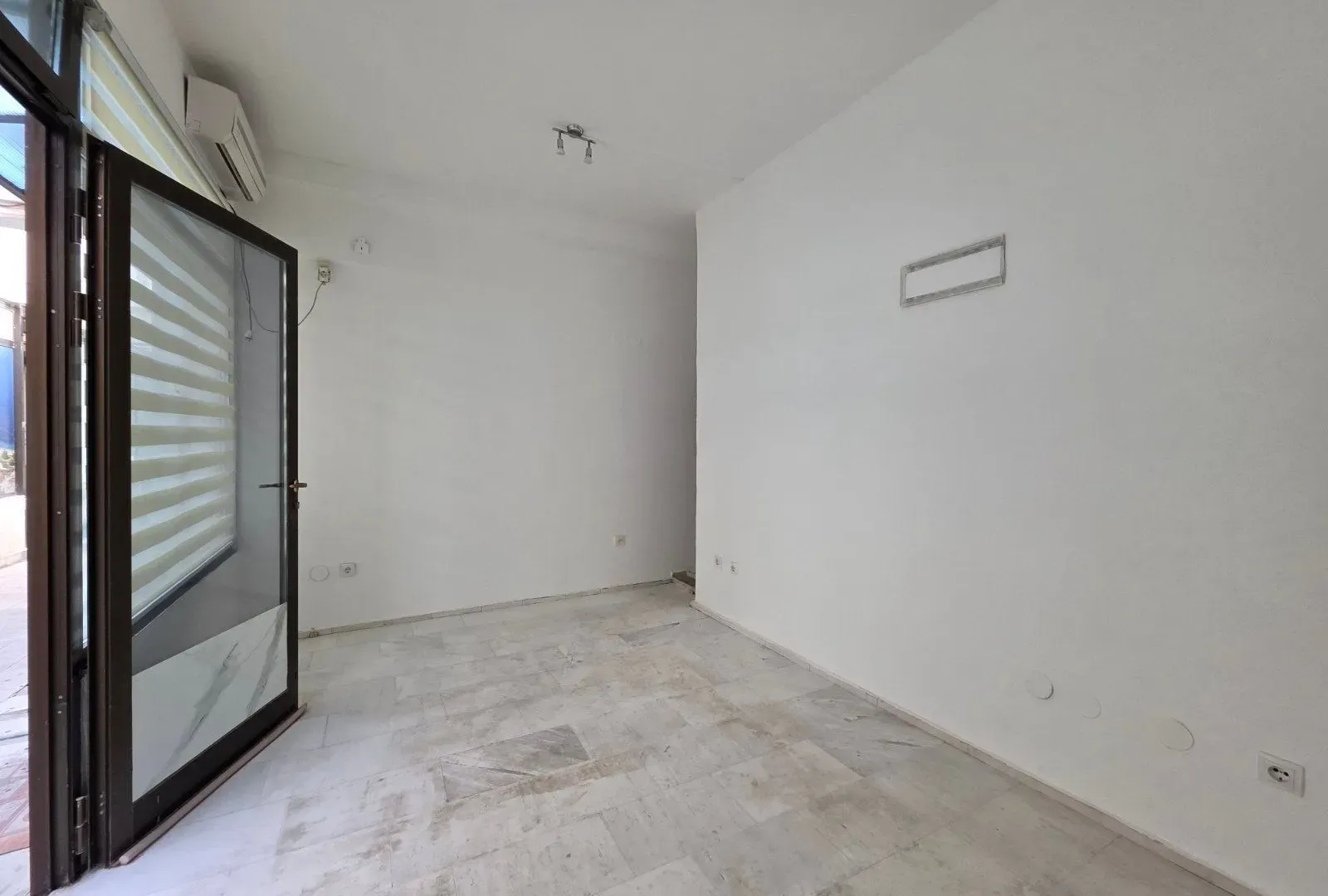 Sale, office space, 18m², Budva, Crna Gora