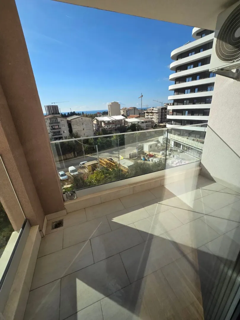 Sale, two bedroom apartment, 68m², Ilino, Bar