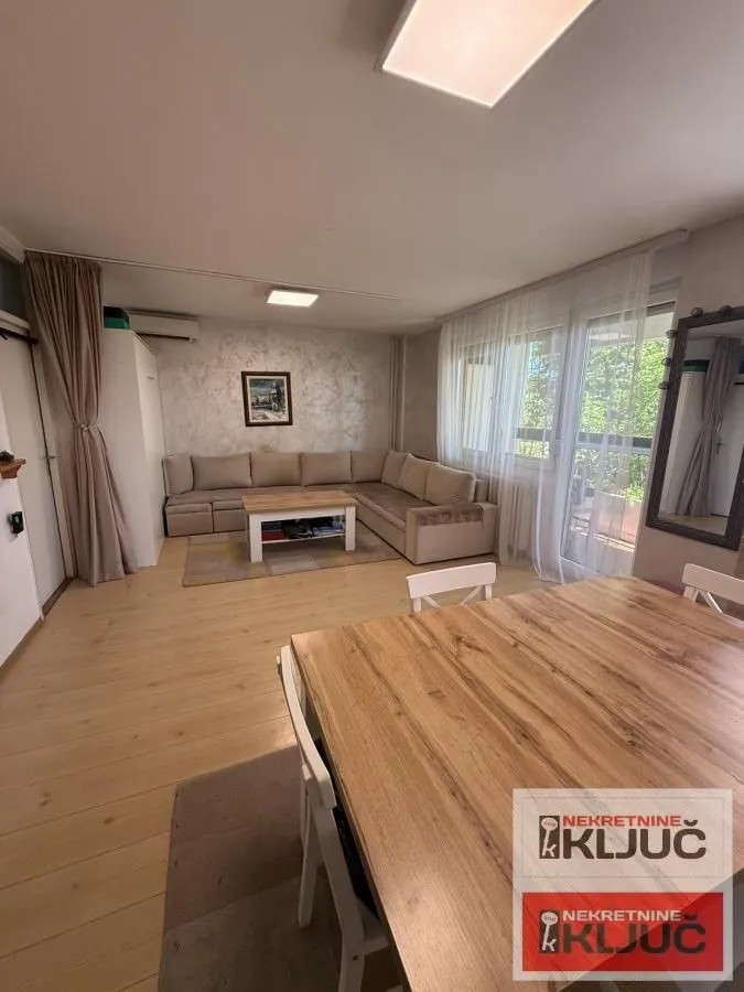 Prodaja, dvosoban stan, 61m², Novo naselje, Novi Sad