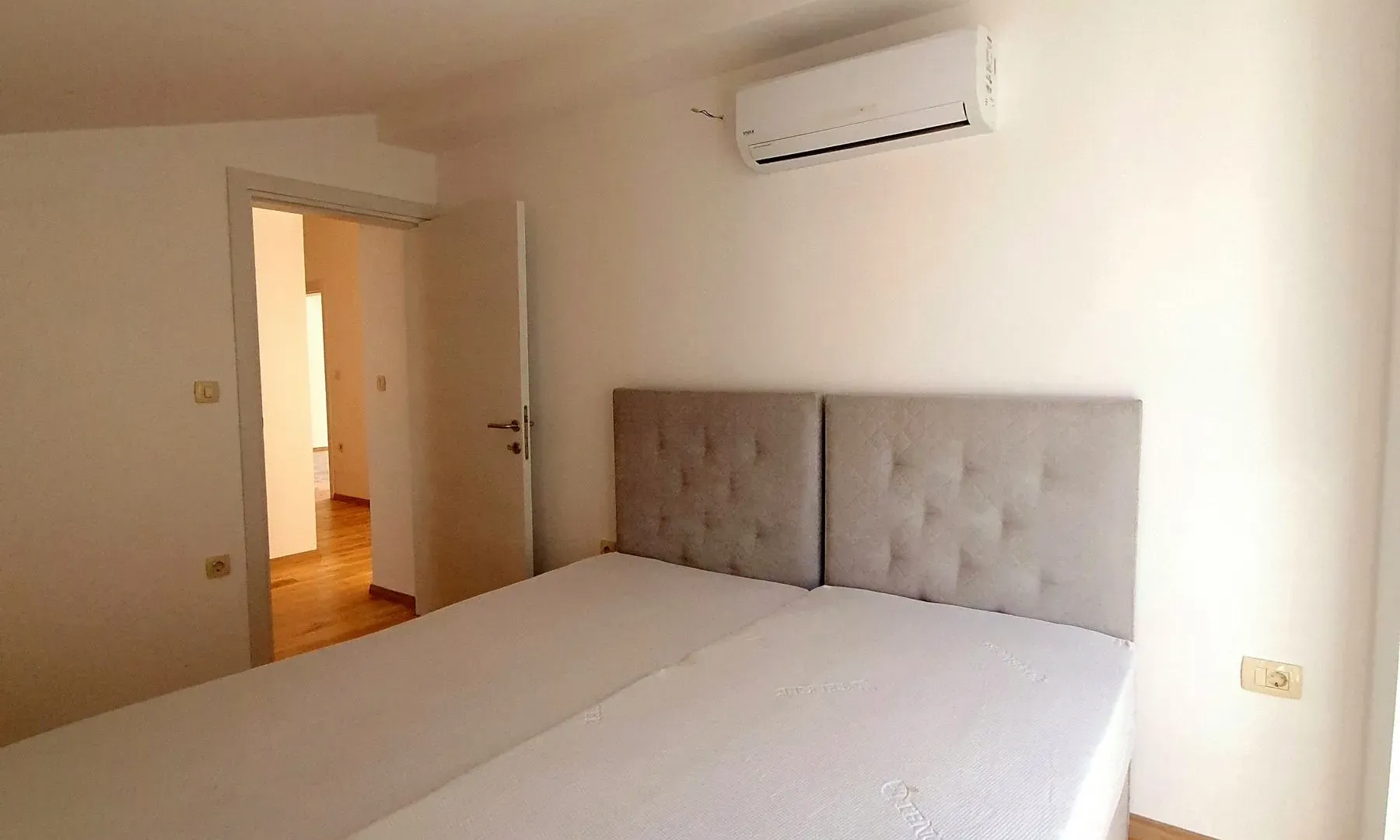 Sale, three bedroom apartment, 171m², Petrovac, Budva