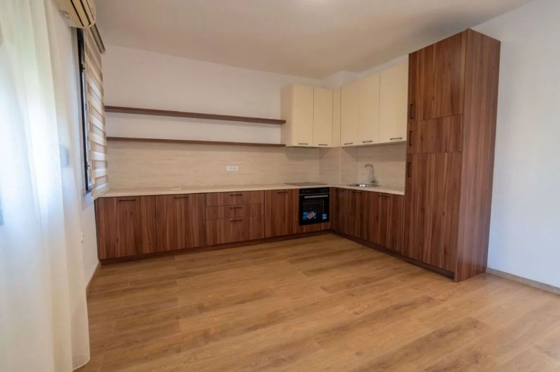 Izdavanje, kuća, 110m², City Kvart, Podgorica