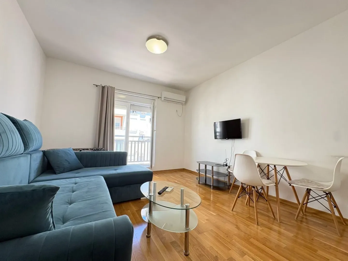 Rent, studio apartment, 30m², Tuški Put, Podgorica