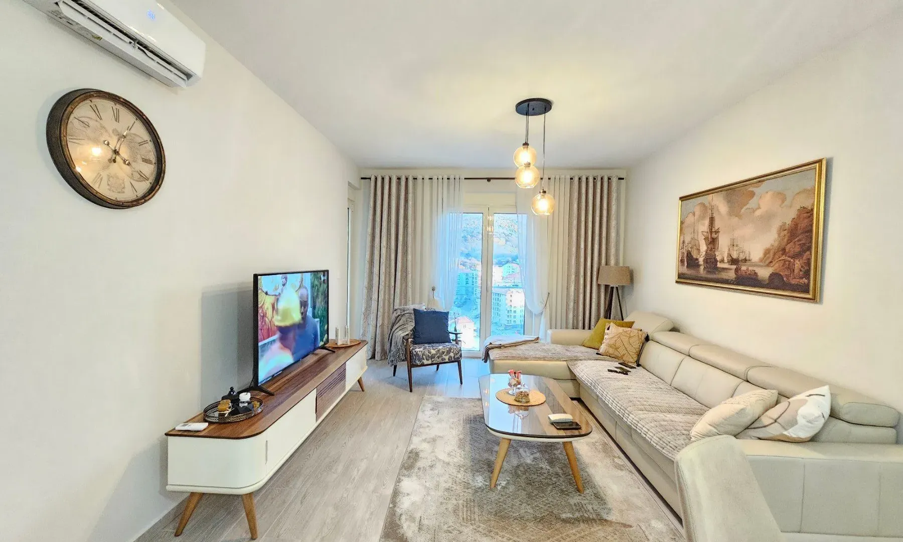 Rent, one bedroom apartment, 57m², Bečići, Budva