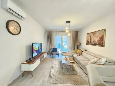Rent, one bedroom apartment, 57m², Bečići, Budva - image 22