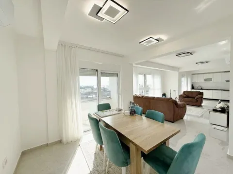 Izdavanje, dvosoban stan, 160m2, Ilino, Bar Izdavanje, dvosoban stan, 160m2, Ilino, Bar