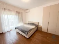Izdavanje, četvorosoban stan, 125m², Master Kvart, Podgorica - image 9