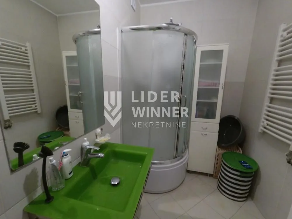 Rent, two bedroom apartment, 63m², Bajlonijeva Pijaca, Beograd