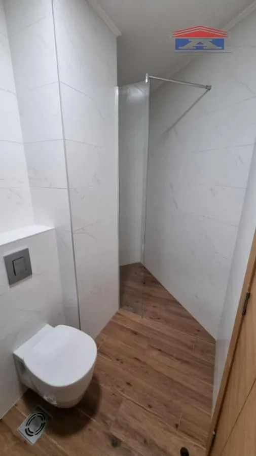 Izdavanje, garsonjera, 28m², Grbavica, Novi Sad Sve Podlokacije
