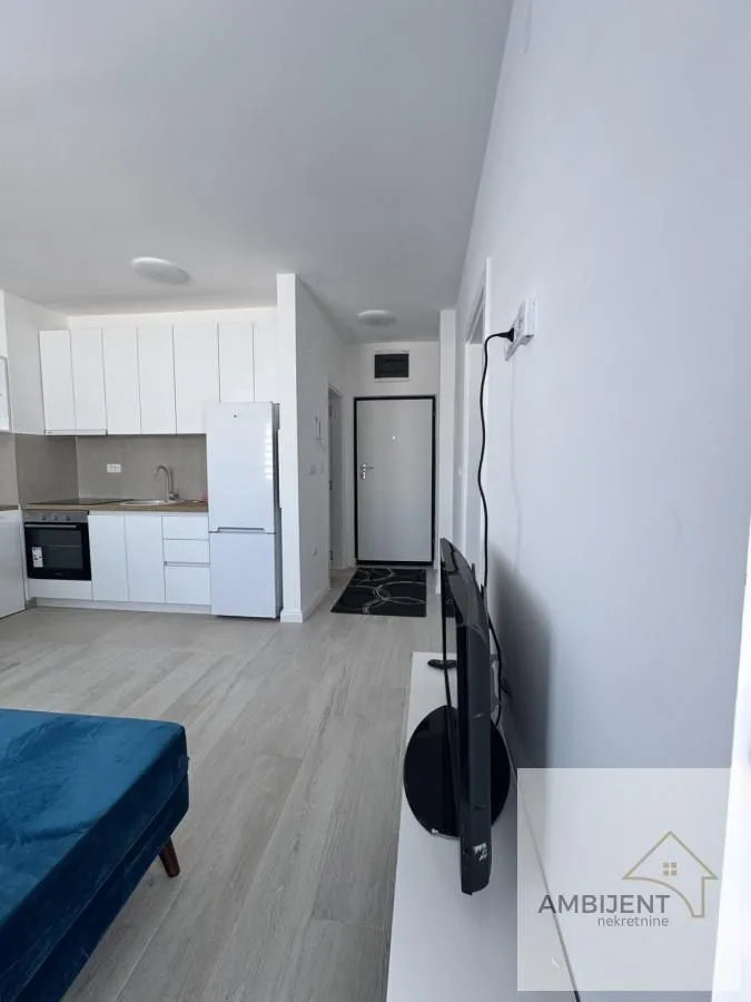 Izdavanje, jednosoban stan, 32m², Novi Banovci, Stara Pazova