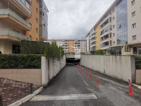 Parking/Garage for Rent, 14m2, City Kvart, Podgorica Parking/Garage for Rent, 14m2, City Kvart, Podgorica