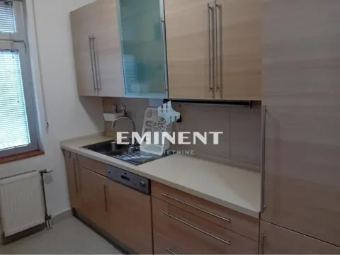 Izdavanje, trosoban stan, 98m², Savski Venac, Beograd - image 6