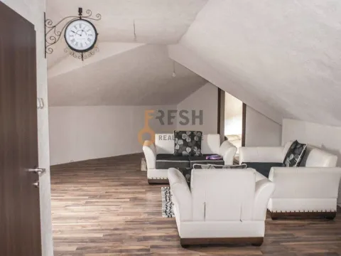 Sale, house, 400m², Ostalo, Podgorica - image 12