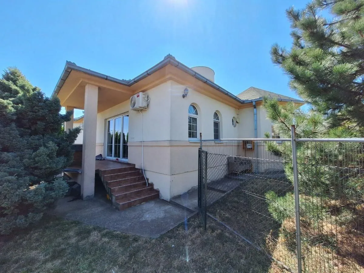 Sale, house, 338m², Tatarsko brdo, Petrovaradin
