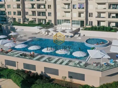 Rent, studio apartment, 30m², Bečići, Budva - image 19