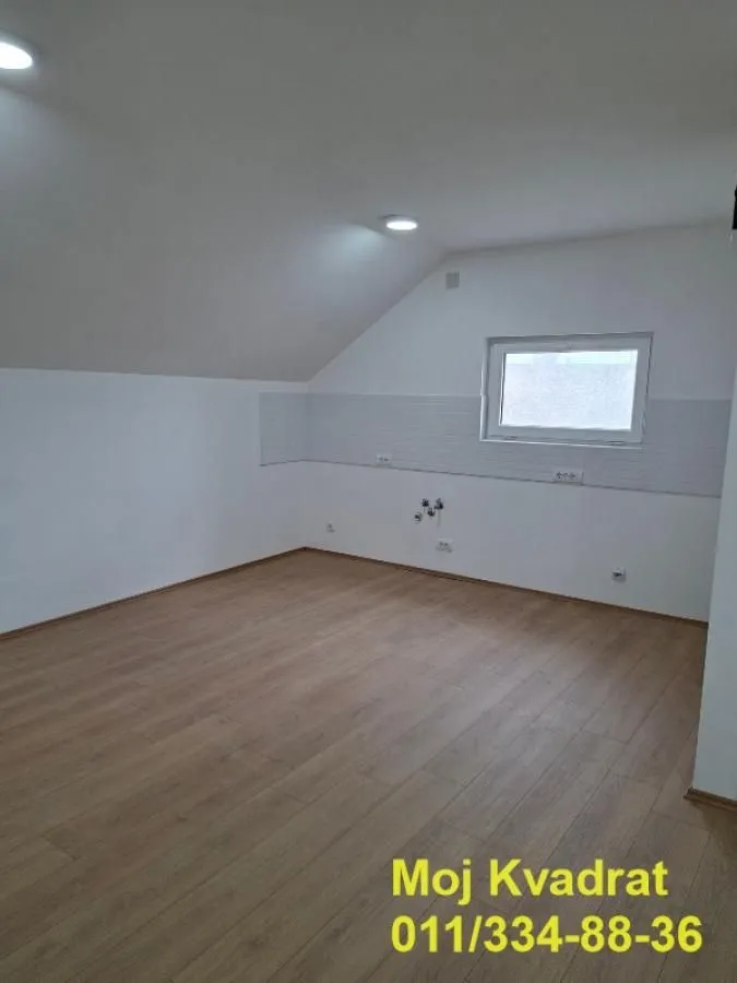 Prodaja, trosoban stan, 66m², Dobanovci, Surčin
