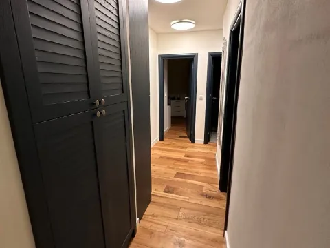 Rent, two bedroom apartment, 80m², Stari Grad, Budva - image 9