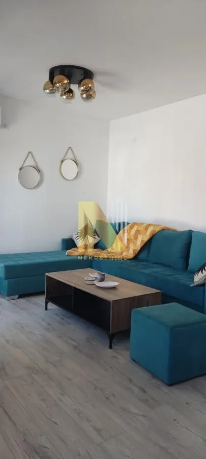 Rent, office space, 350m², Petrovaradin, Novi Sad