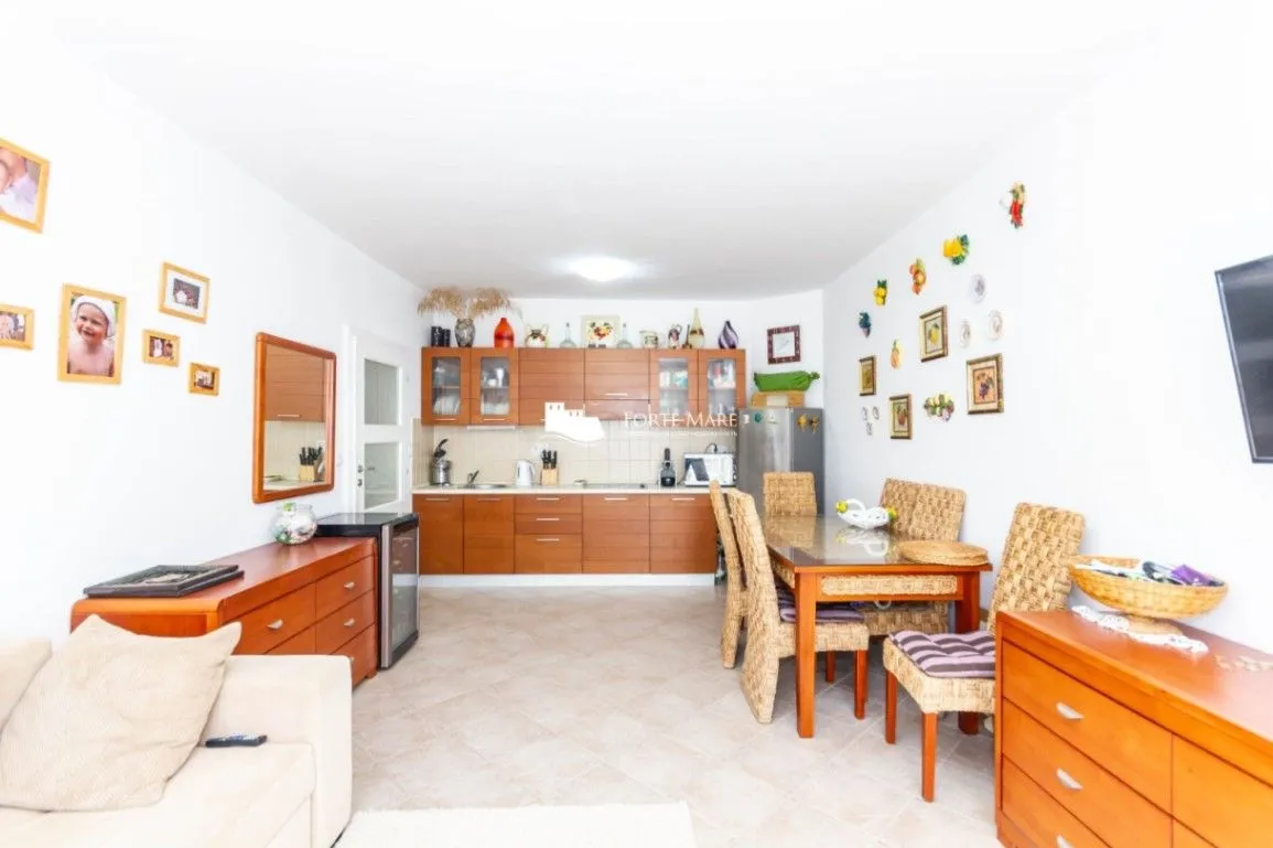 Prodaja, jednosoban stan, 59m², Đenovići, Herceg Novi