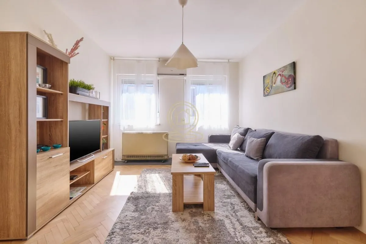 Rent, two bedroom apartment, 55m², Savski Venac, Beograd
