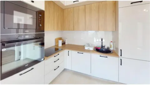 Rent, three bedroom apartment, 105m², Tivat, Crna Gora - image 2