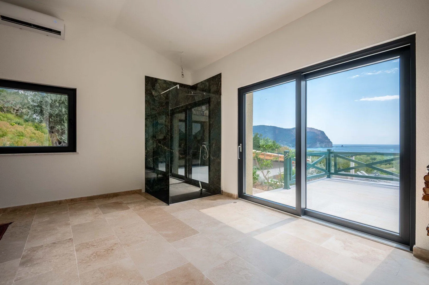 Sale, house, 500m², Buljarica, Budva