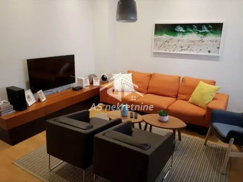 Izdavanje, trosoban stan, 126m², Vukov Spomenik, Zvezdara Sve Podlokacije - image 2