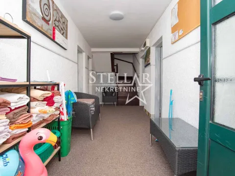 Izdavanje, kuća, 200m², Budva, Crna Gora - image 3