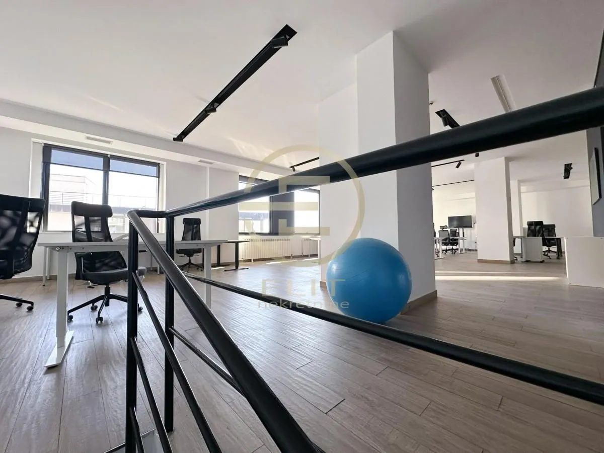 Rent, office space, 312m², Bulevar Oslobodjenja, Novi Sad Sve Podlokacije