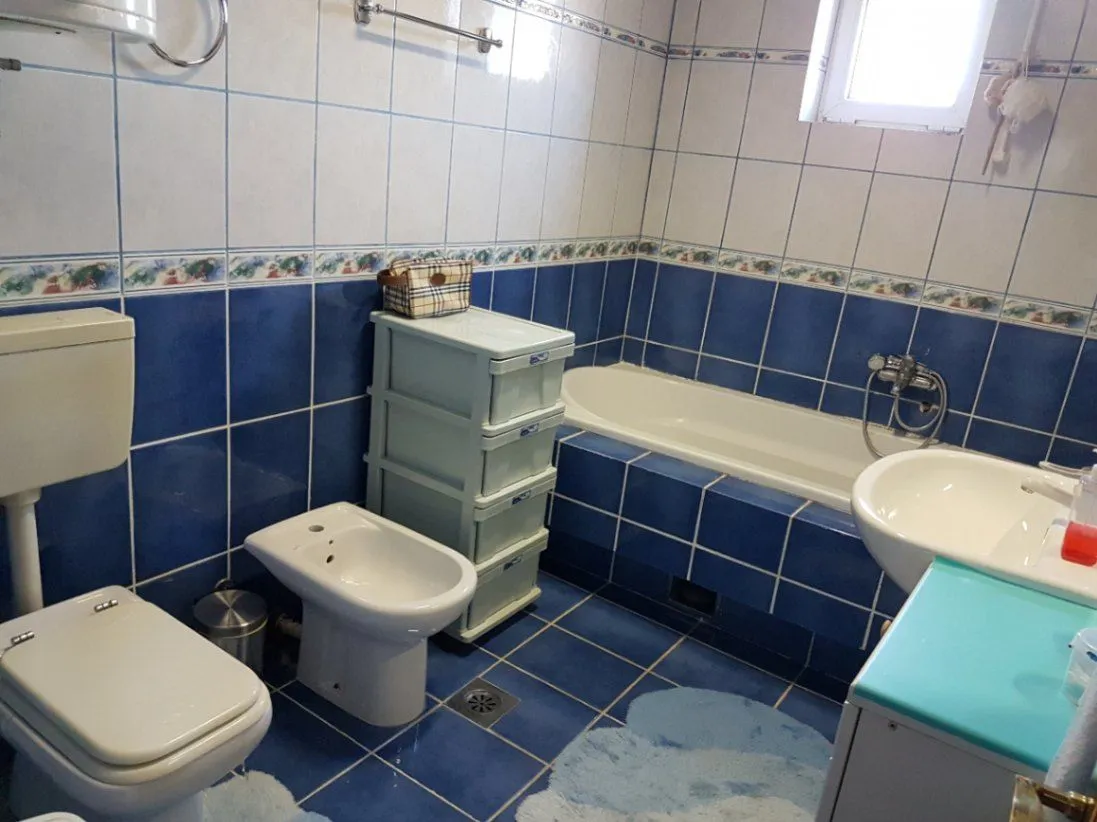 Sale, house, 489m², Zagorič, Podgorica