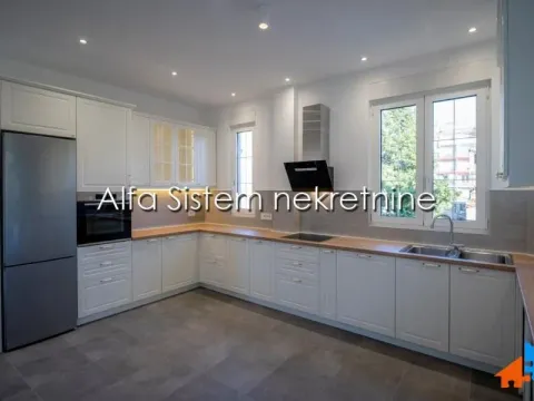 Izdavanje, stan, 112m², Kalenić Pijaca, Vračar Sve Podlokacije - image 8