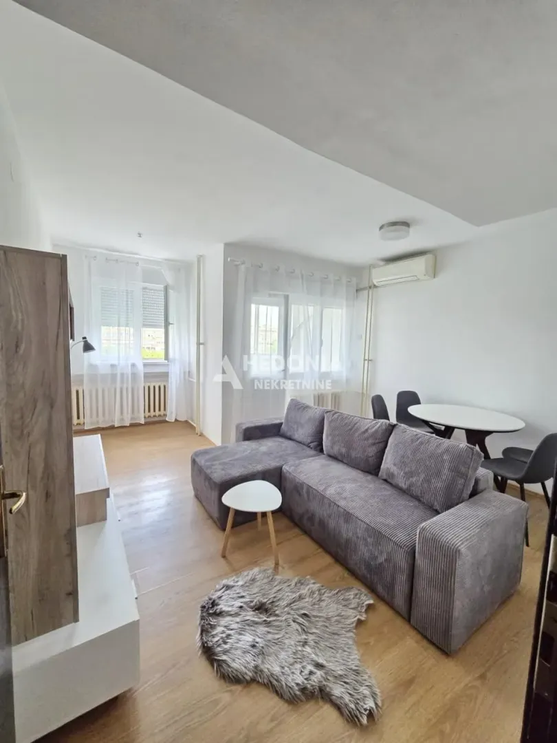 Rent, two bedroom apartment, 46m², Novi Beograd Sve Podlokacije, Beograd