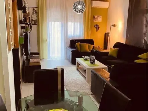 Prodaja, dvosoban stan, 70m², Stari Aerodrom, Podgorica - image 8