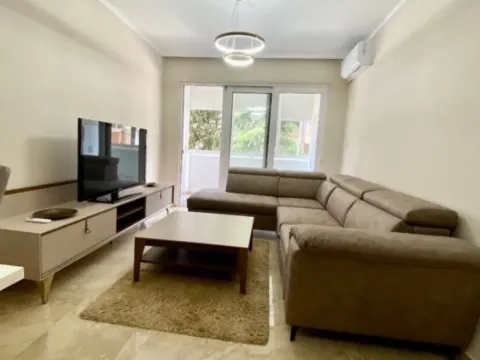 Izdavanje, dvosoban stan, 70m², Preko Morače, Podgorica