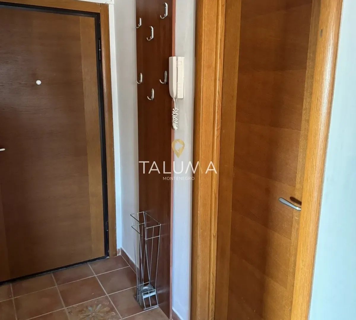 Rent, one bedroom apartment, 52m², Stari Aerodrom, Podgorica