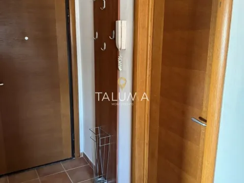 Izdavanje, jednosoban stan, 52m², Stari Aerodrom, Podgorica - image 2