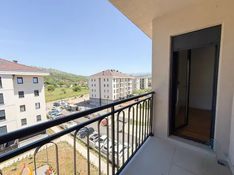 Rent, one bedroom apartment, 45m², Tološi, Podgorica - image 5