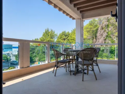 Prodaja, kuća, 267m², Tivat, Crna Gora - image 5