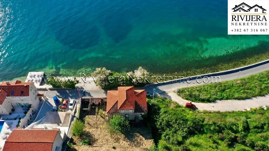 Sale, house, 300m², Prčanj, Kotor