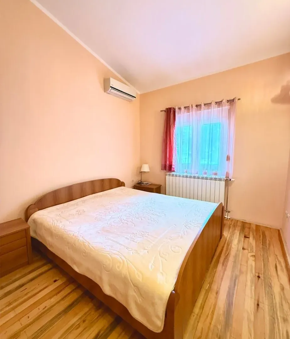 Sale, house, 160m², Zankovići, Bar
