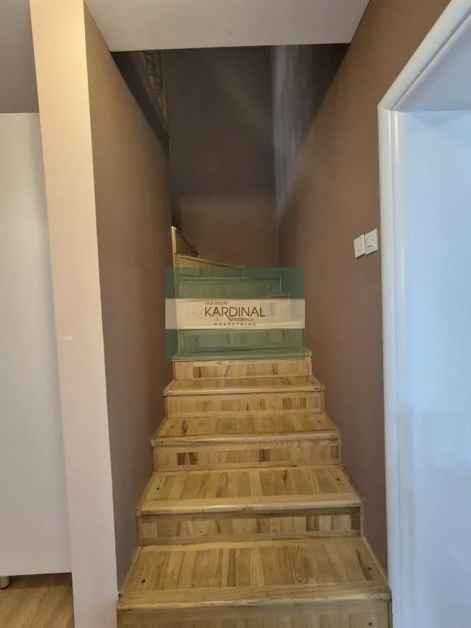 Prodaja, kuća, 379m², Trnava, Jagodina