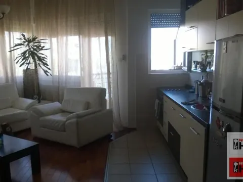 Prodaja, trosoban stan, 67m², Bulevar Evrope, Novi Sad Sve Podlokacije - image 2
