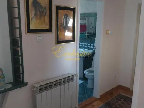 Sale, four bedroom apartment, 105m², Stari Grad, Beograd - image 10